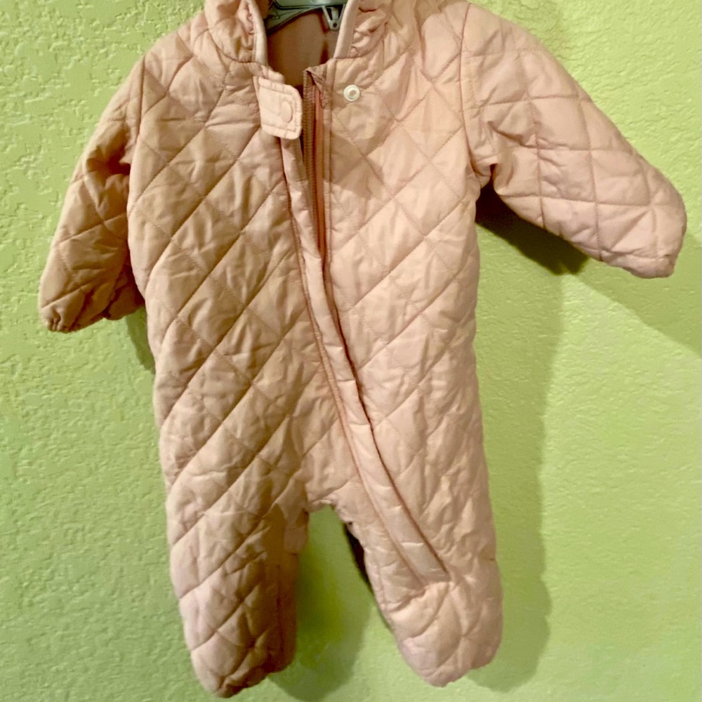 One-piece, warm, padded, long-sleeves for baby